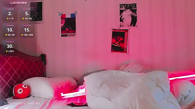 eva_vodkina live cam on StripChat
