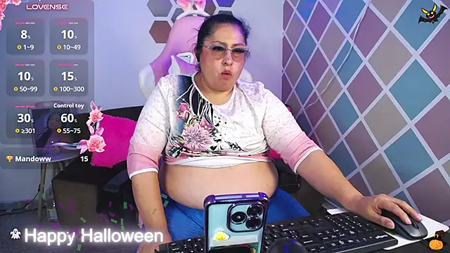 Keyla01_ live cam on StripChat
