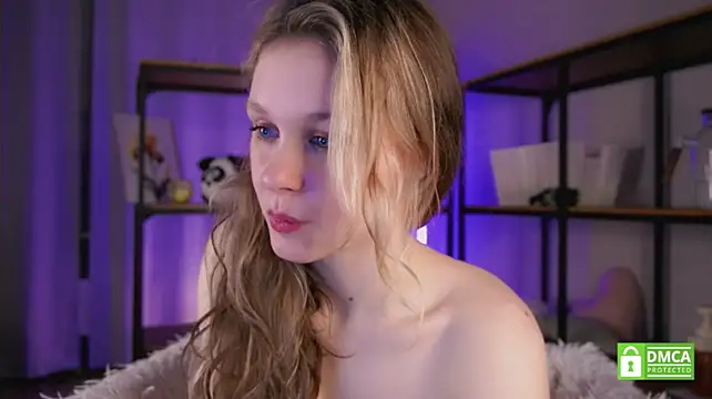 Tender_beauty live cam on StripChat