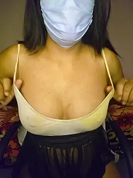 WILDD_CATT live cam on StripChat