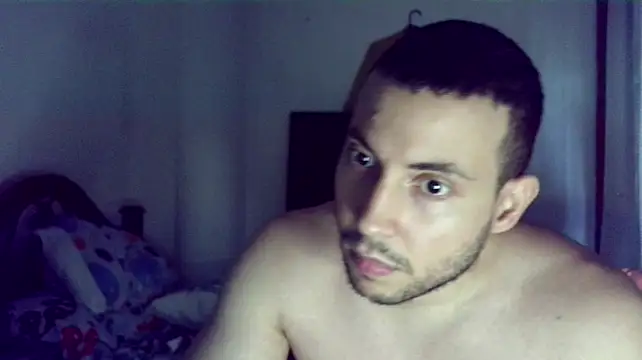 Armando_2002 live cam on StripChat