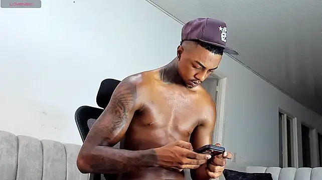 YeremiBrowm live cam