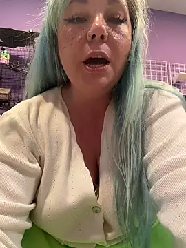 KawaiiKiki_247 live cam on StripChat
