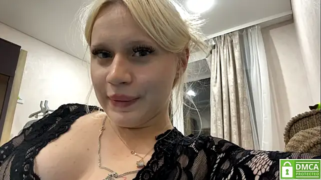 MarioGarro live cam on StripChat