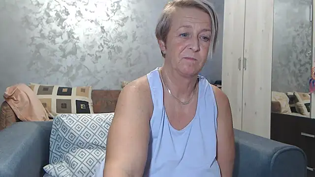 RosesandLillies live cam on StripChat