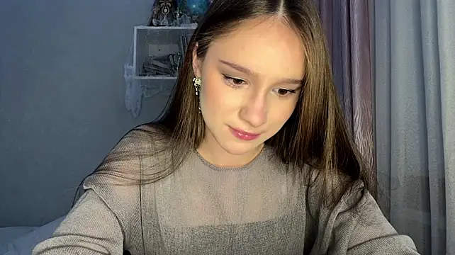 DonetteAlaya live cam on StripChat