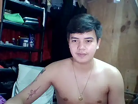 YourCutieBoy_Bigcum14 live webcam