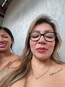 DIANITA_1988 live webcam