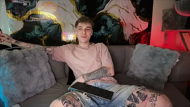 davesinner live cam on StripChat