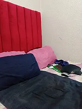 FreakyAngel3X live cam on StripChat