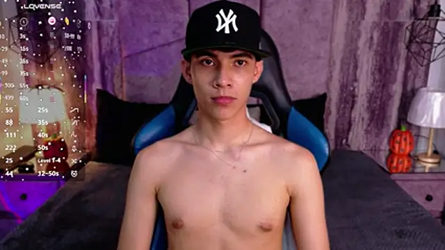 arontawers (M young) - Make me Moan!Toy On! hard cock  & precum