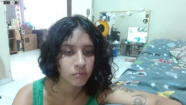 AlinaWoolf_
