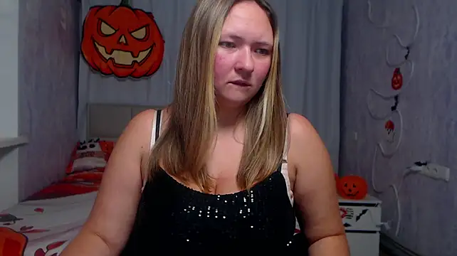 SallyVerda live cam on StripChat