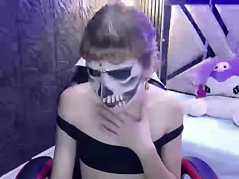 vivienne_hadi live cam on StripChat