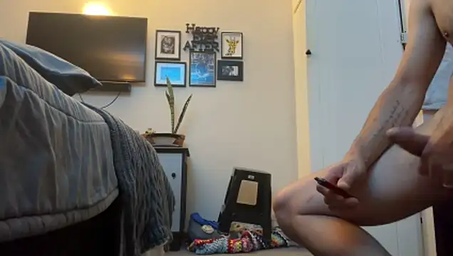 2hornyguyz