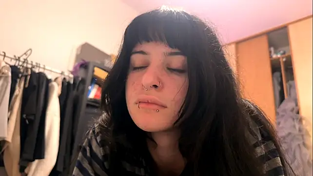 ClareBalaski webcam