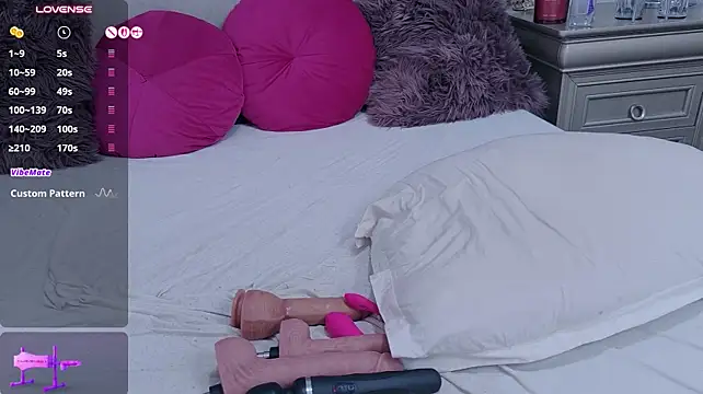 wildhotsexblonde