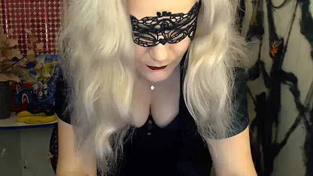kay_franccis (F milf) - I'm going to give a blowjob to a banana.