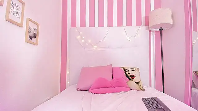 AlinaSimmons
