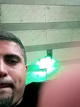 novinrolao (M young) - Gozar no banheiro do trabalho