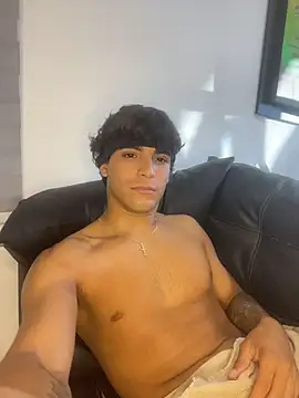 Smmd2003 live cam on StripChat