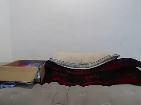 Hotmodel1984 live cam on StripChat