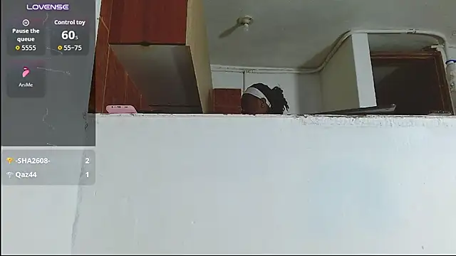 Angela_Mirelle live cam on StripChat