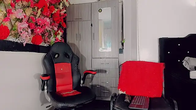 Thiara_veky_ live sex cam