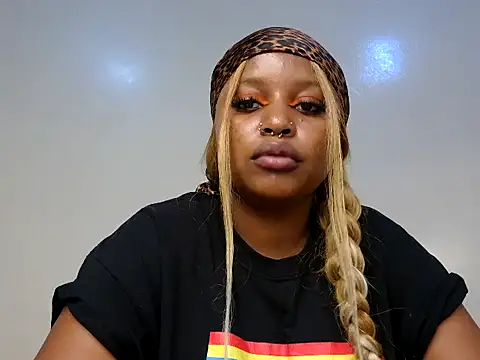 Sexybrii_ live cam on StripChat