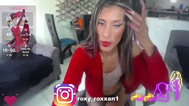 roxy_roxxan live cam on StripChat