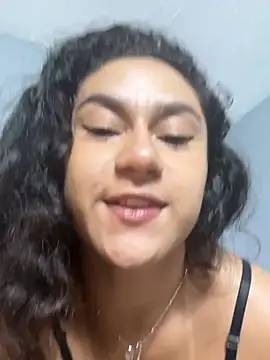 yummi_bigclit (F young) - legs in the air and fuck me very deep
