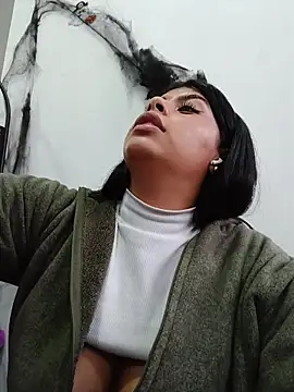 SOFIA-11_ live cam on StripChat