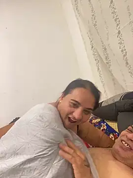 laparejabonbon live cam on StripChat