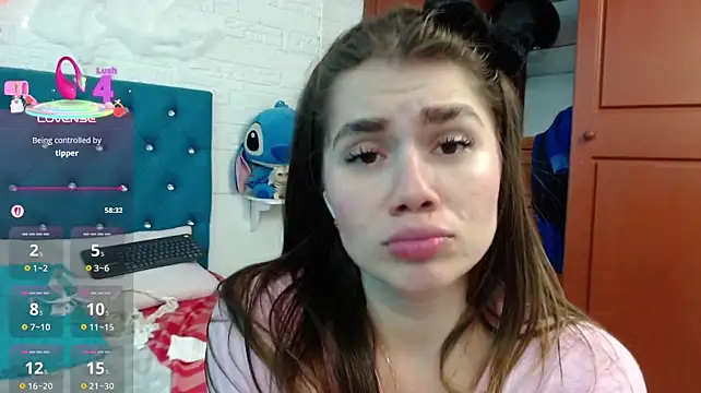 zahyrarowan live cam on StripChat
