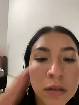 Lunita-pink live cam on StripChat