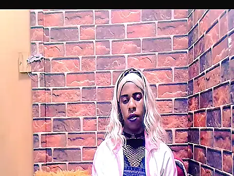 Ebony_sweetpeach