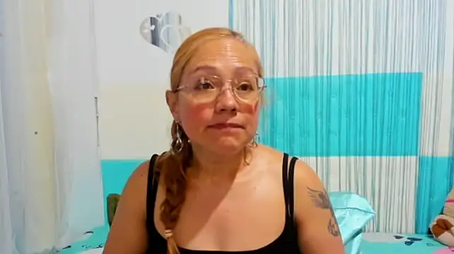 anthonela_mature_