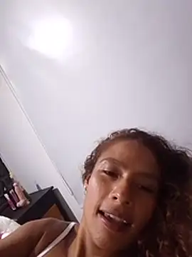 Zoedaniels live cam on StripChat