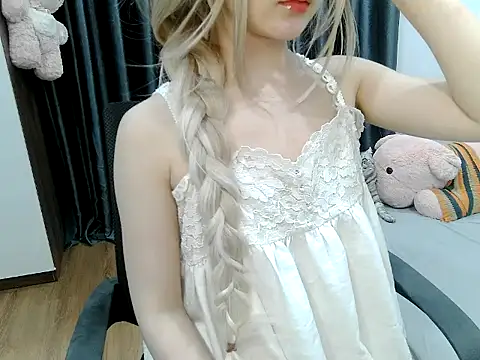 _meomeoo_ live cam on StripChat