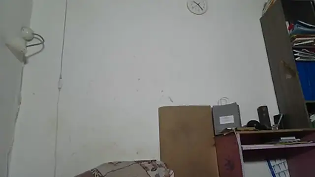 Marlon92700 live cam on StripChat