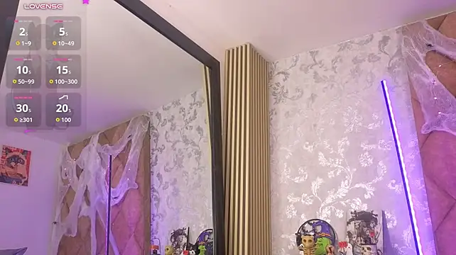 dahianae__ live cam on StripChat