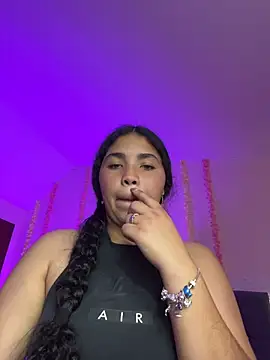 nanis_ec_ (F young) - flash pussy