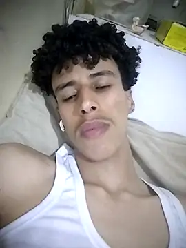 boyclien live cam on StripChat