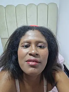 luzbella08 live cam on StripChat