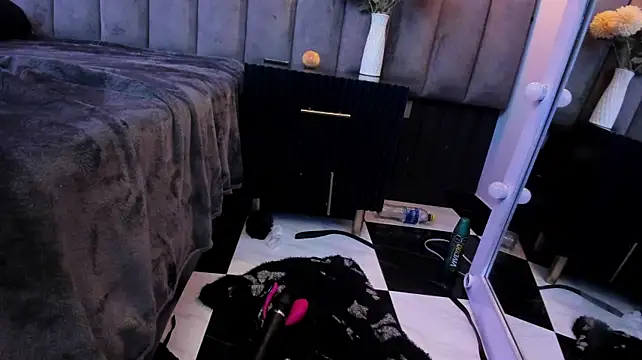 Lanadelrey_1 live cam on StripChat