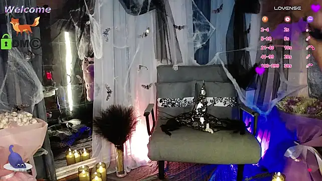 -CUTE-EVIL- live cam on StripChat