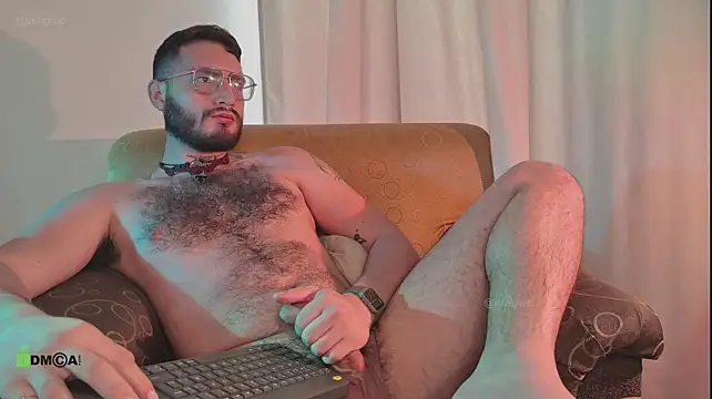 axel_giracr