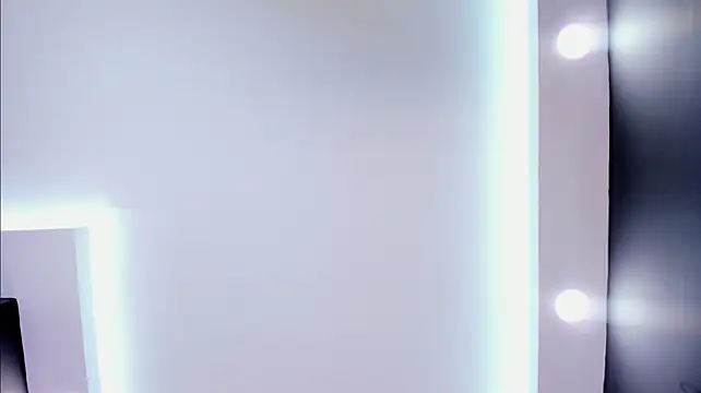 _mia_velvet
