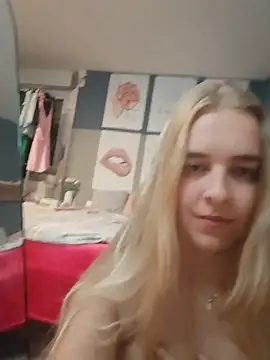 Lina_streaming live cam on StripChat
