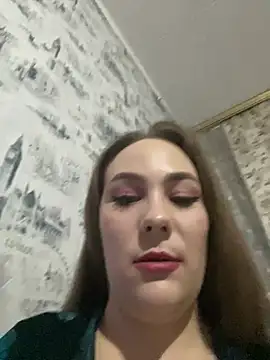 Emmik24 live cam on StripChat